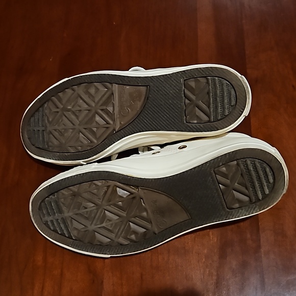 Converse shoes - Picture 4 of 6